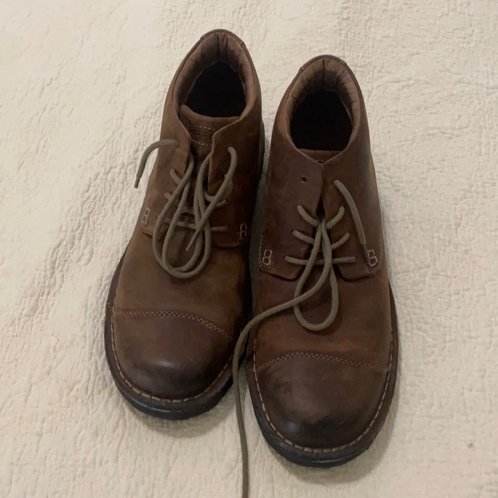Keen Size 13 Chukka boot like new never worn
